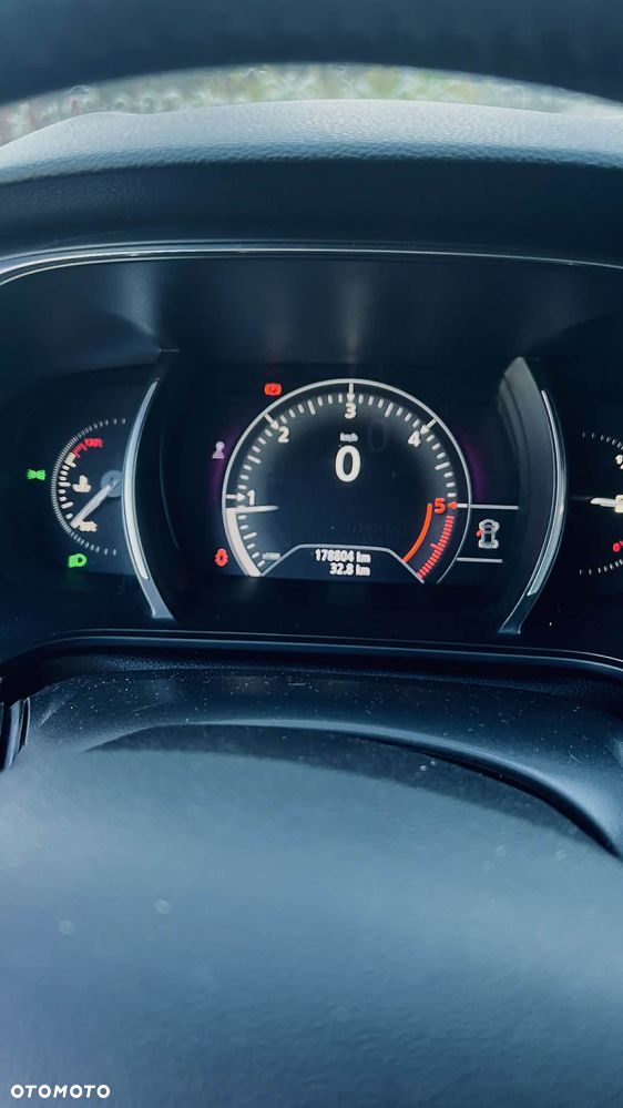 Renault Megane 1.5 dCi Zen - 6