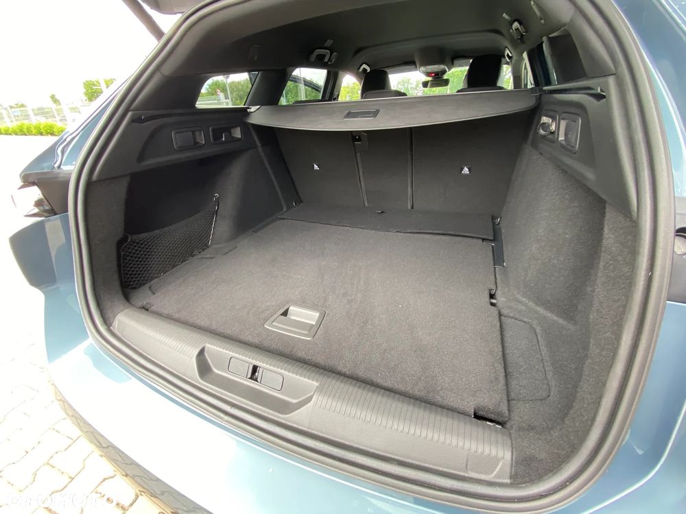Peugeot 308 1.5 BlueHDi GT Exclusive S&S EAT8 - 7