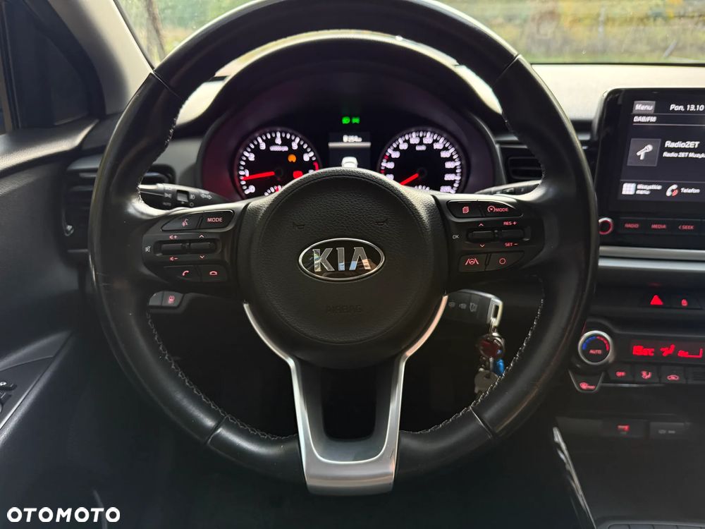 Kia Rio 1.2 L - 13
