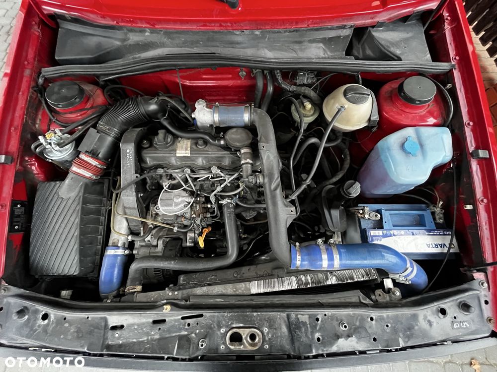 Volkswagen Golf - 6