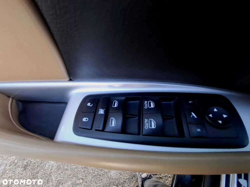 Fiat Freemont 2.0 Multijet Lounge AWD - 12