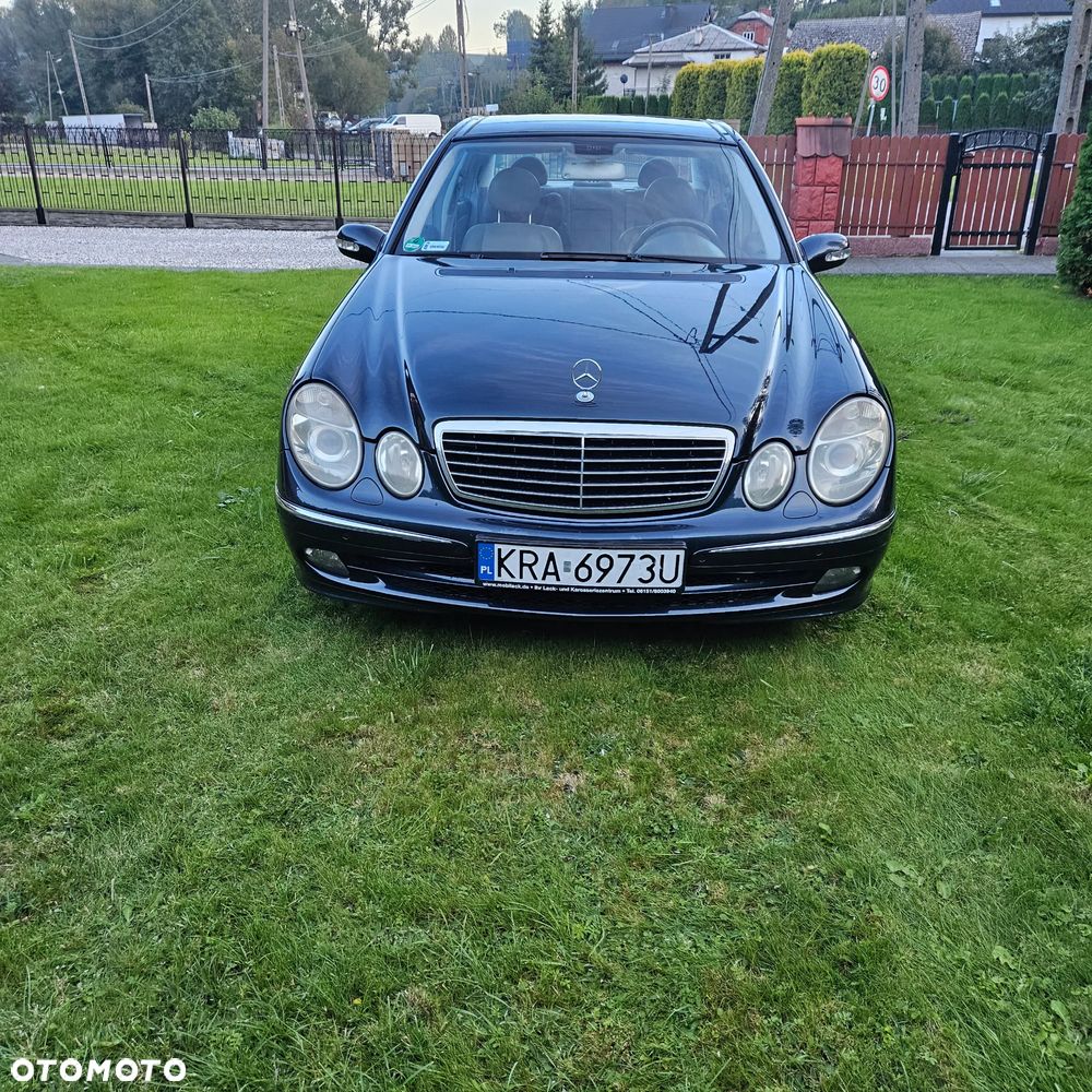 Mercedes-Benz Klasa E 500 Avantgarde - 9