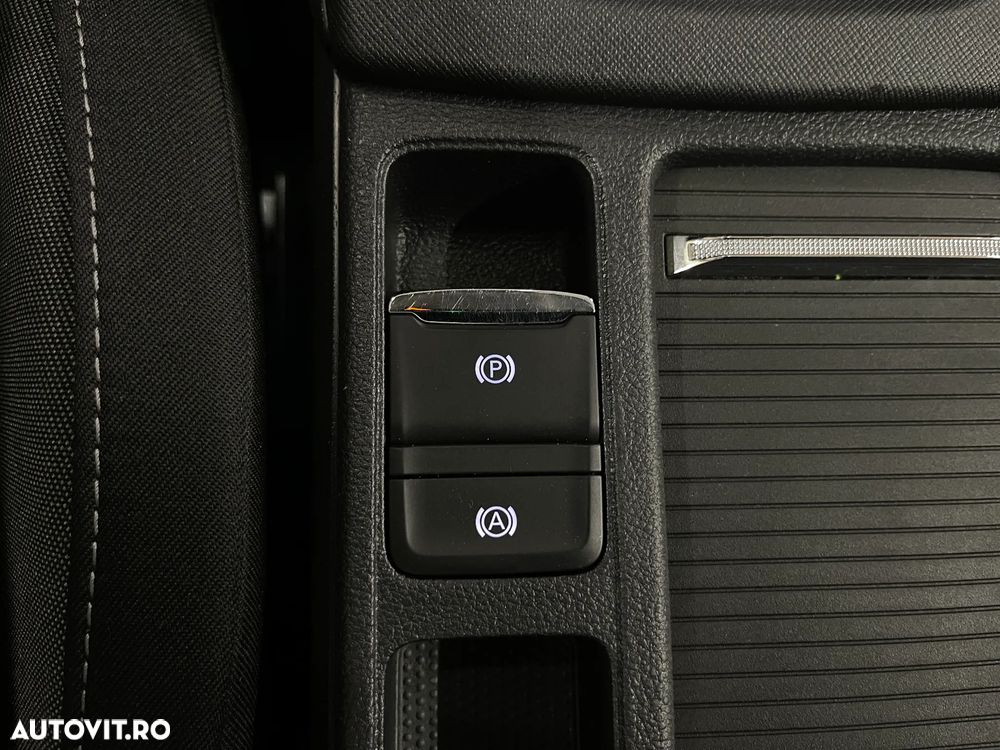 Skoda Octavia 2.0 TDI DSG Ambition - 23