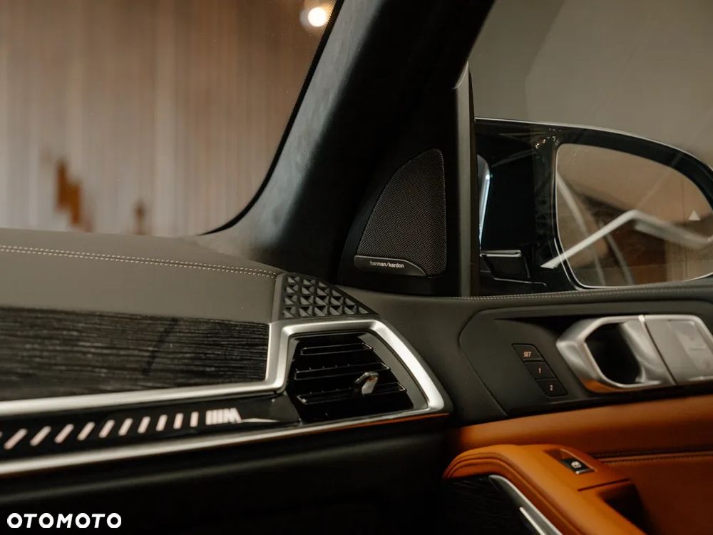 BMW X7 M60i xDrive - 13