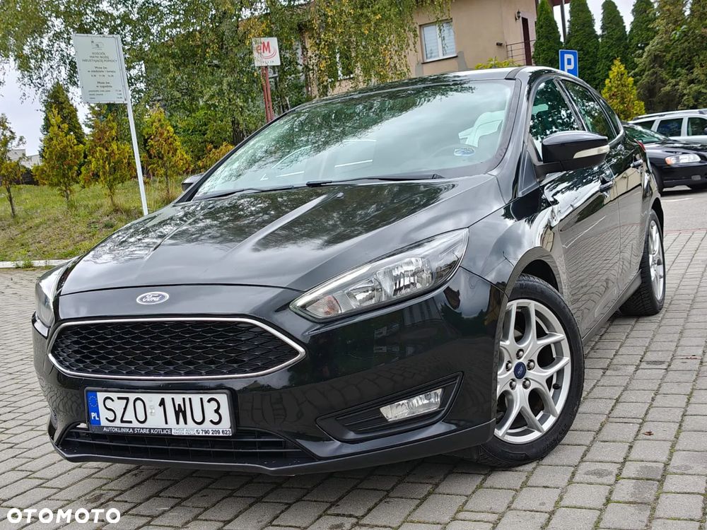 Ford Focus 2.0 16V Ghia - 26