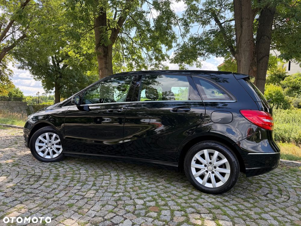 Mercedes-Benz Klasa B 180 d Peak Edition - 14
