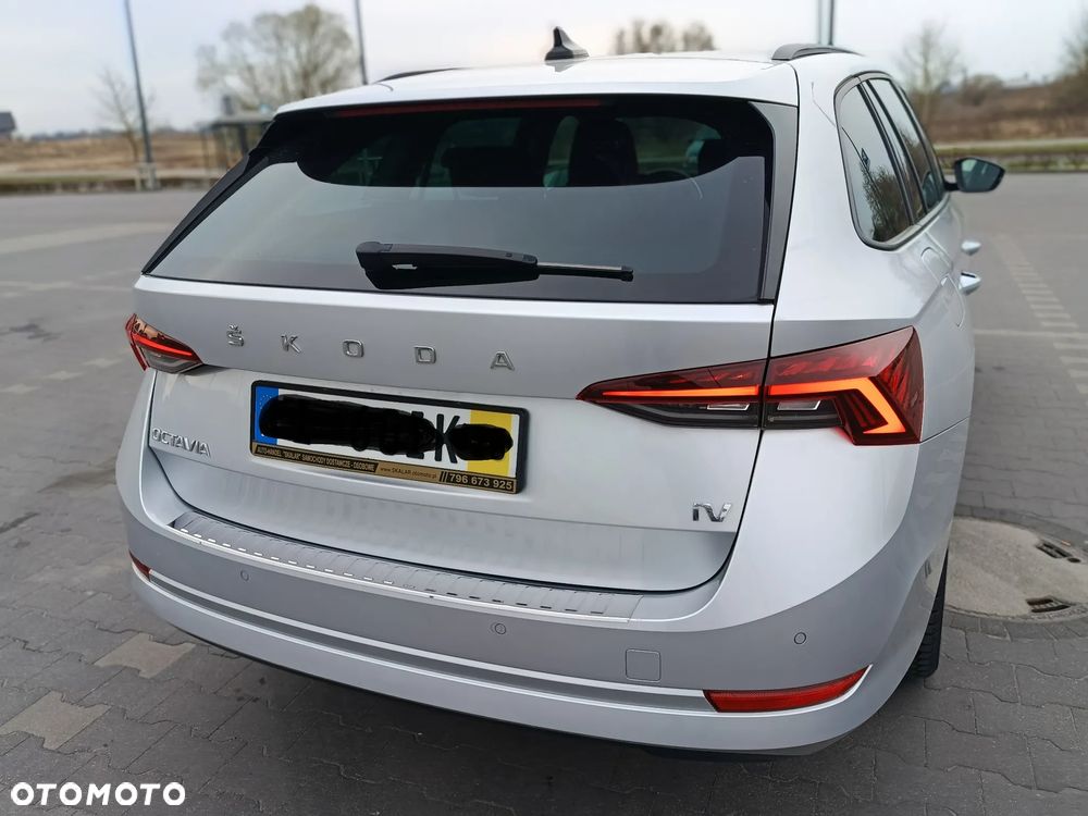 Skoda Octavia 1.4 TSI DSG Style - 4