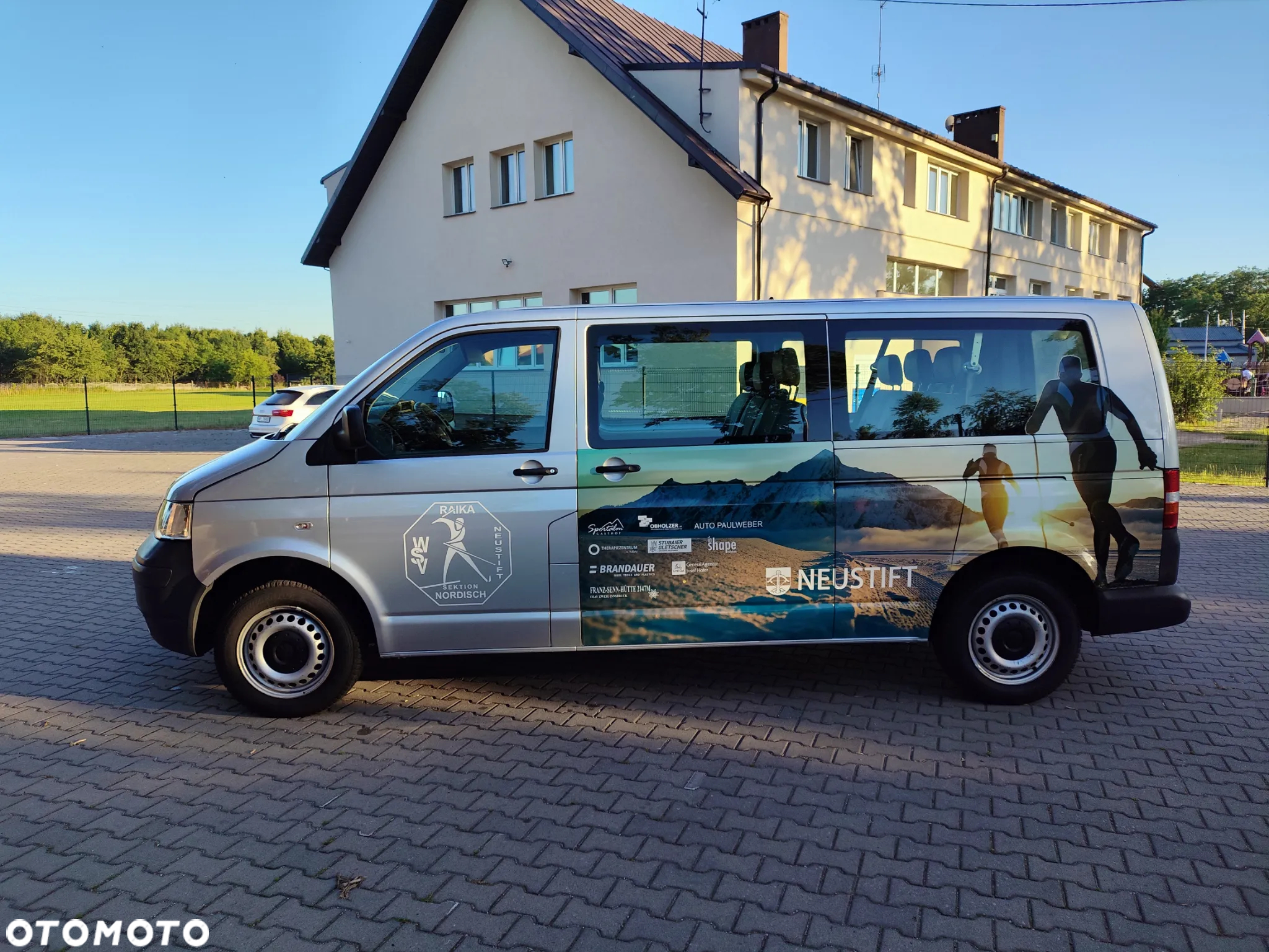 Volkswagen Transporter T5 TDI L2 Max - 2