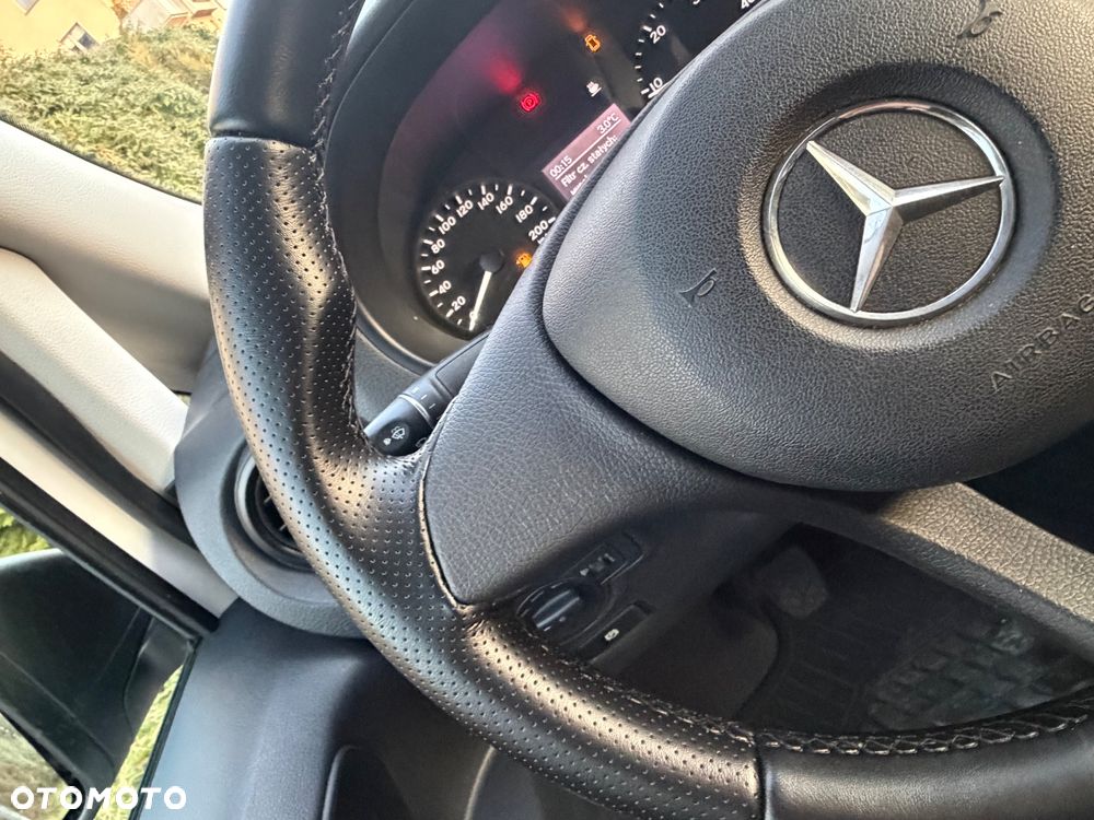 Mercedes-Benz Vito - 20