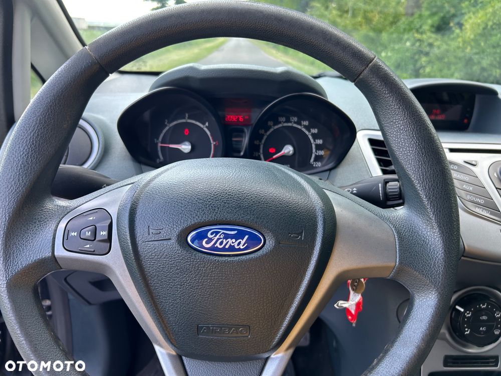 Ford Fiesta - 10
