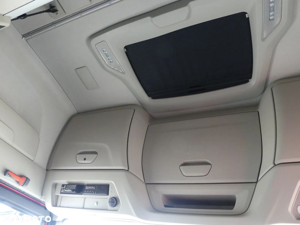 Iveco S WAY 460 / EURO 6 / NISKI PRZEBIEG / STANDARD / - 40