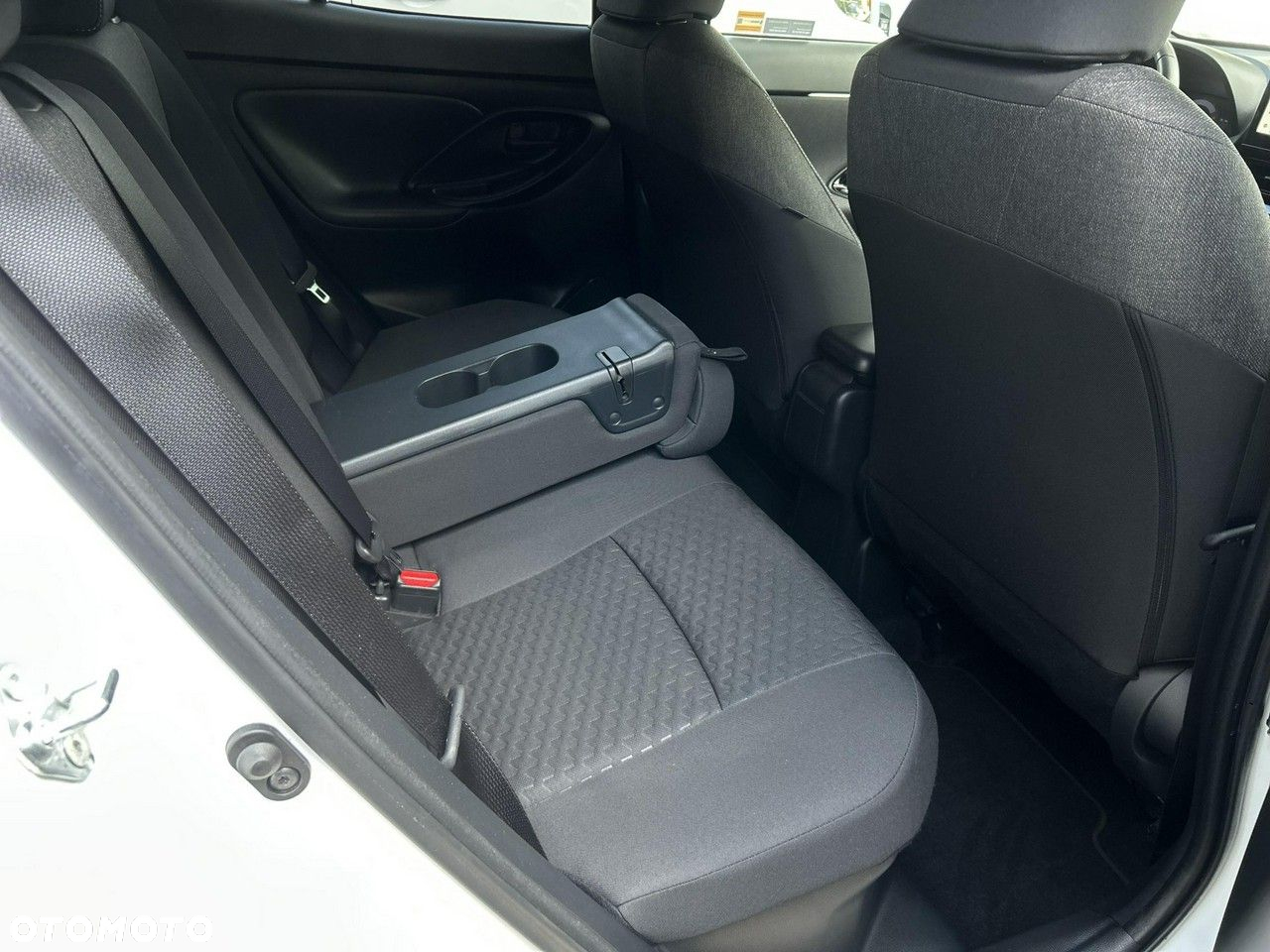 Toyota Yaris Cross - 13