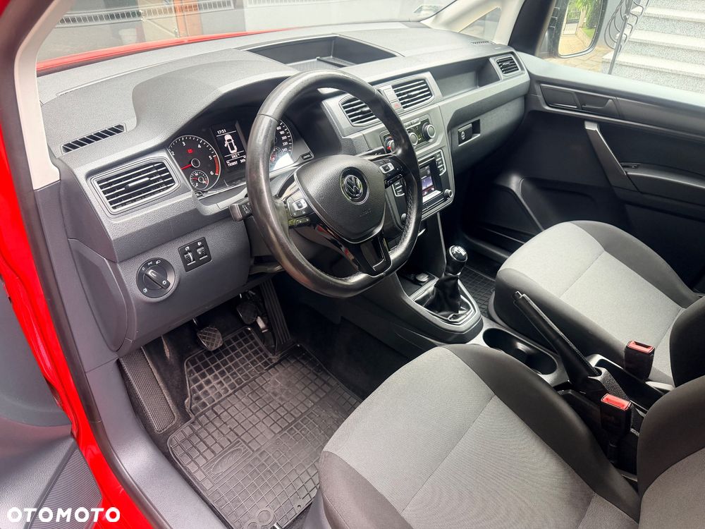 Volkswagen Caddy Maxi - 12