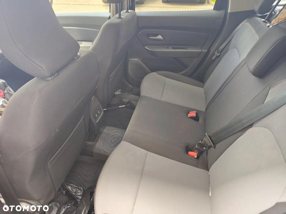 Dacia Duster 1.3 TCe Extreme EDC - 11