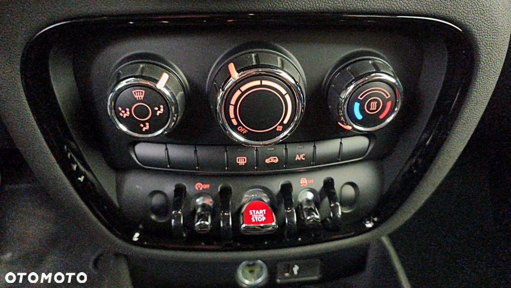 MINI Clubman One - 23