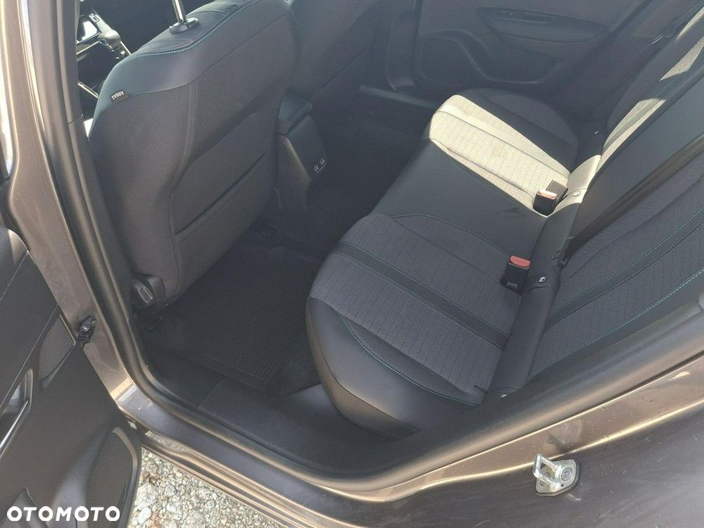 Peugeot 2008 - 11