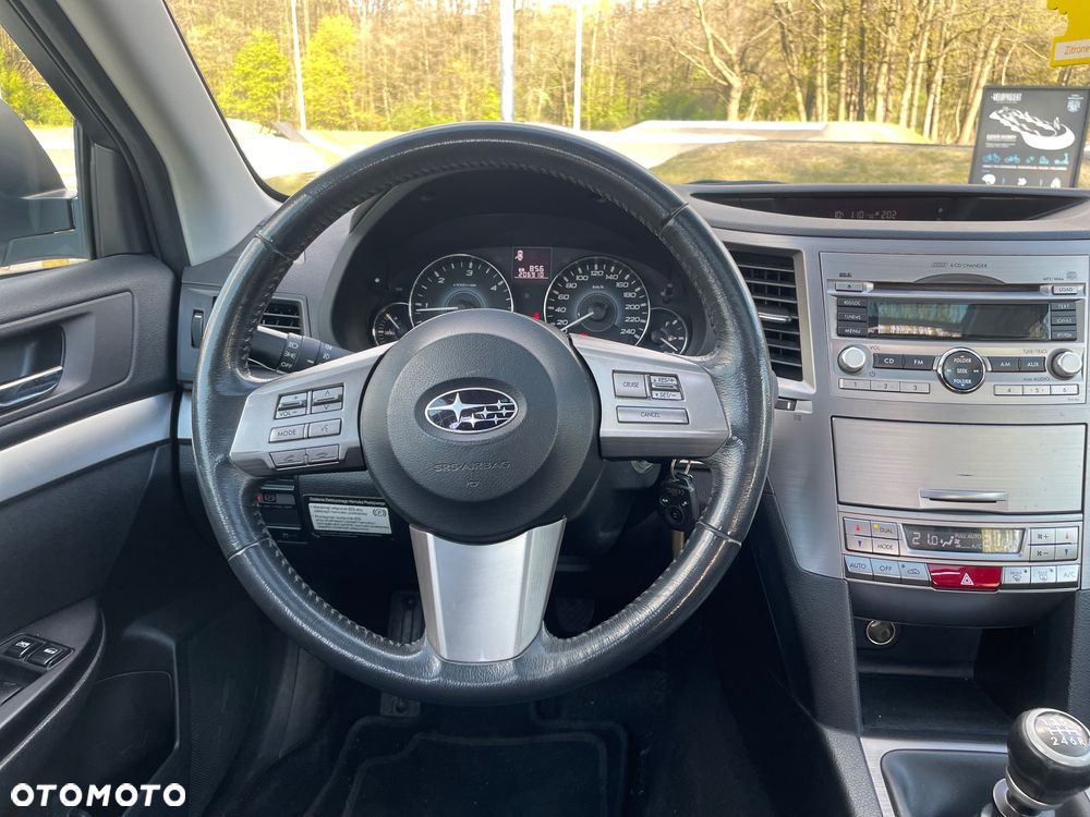 Subaru Outback 2.0 D Comfort - 29