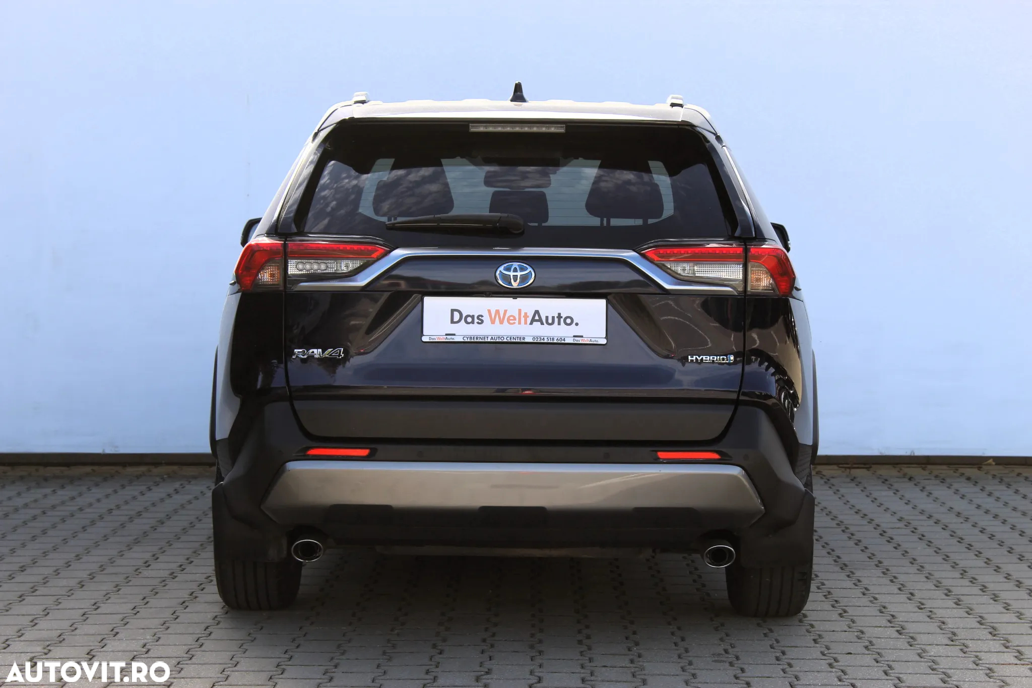 Toyota RAV4 - 8