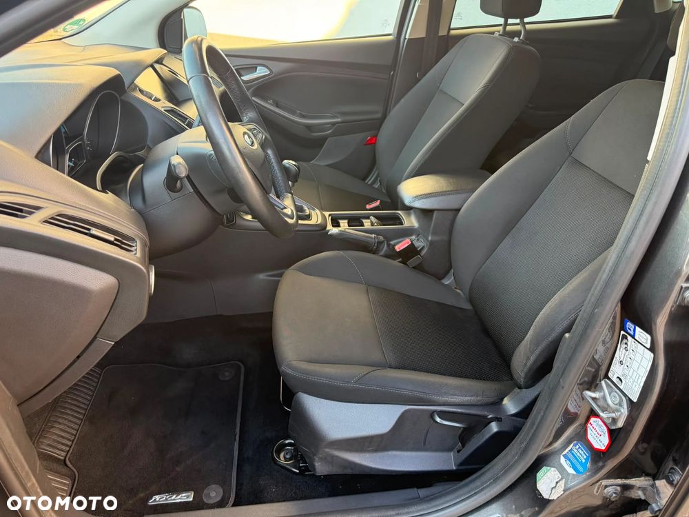 Ford Focus - 13