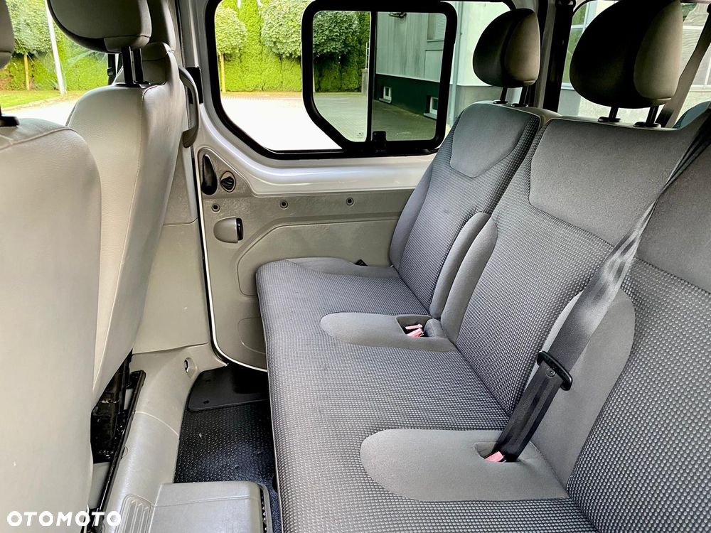 Opel Vivaro Tour Elegance L1H1 - 21