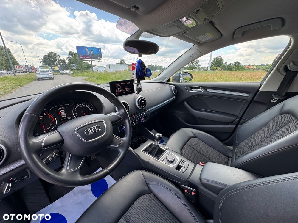 Audi A3 Sportback - 18