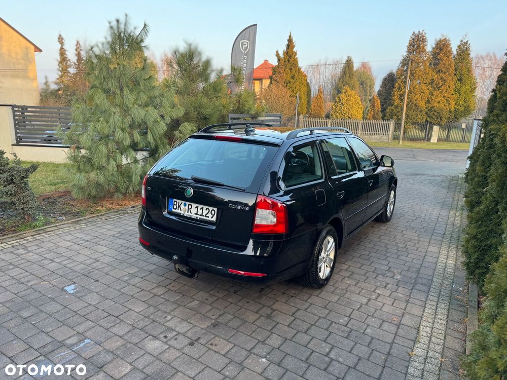 Skoda Octavia 1.6 TDI DPF Ambiente - 11