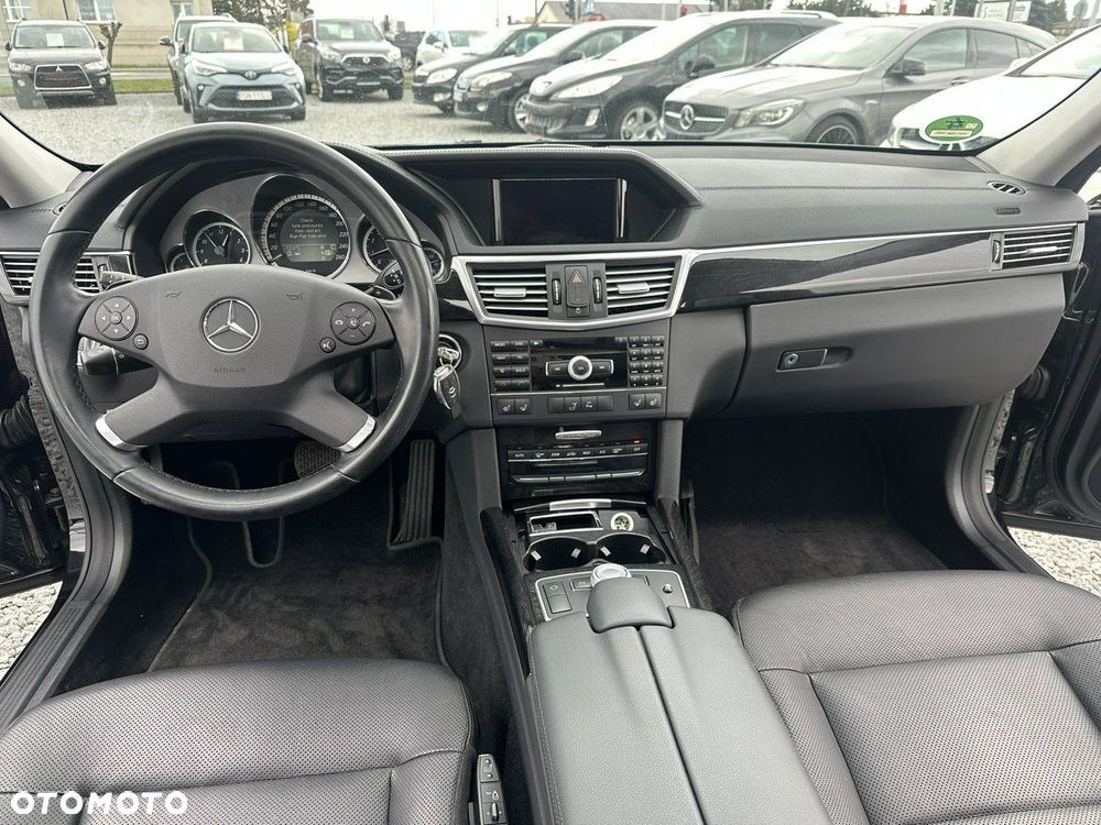 Mercedes-Benz Klasa E - 9