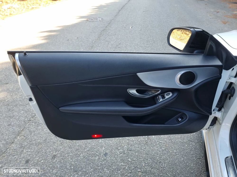 Mercedes-Benz C 220 d 9G-TRONIC AMG Line - 32