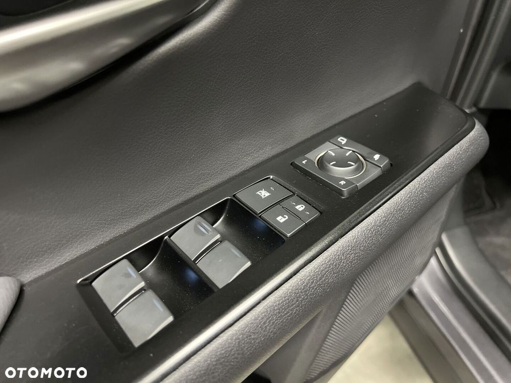 Lexus UX - 19