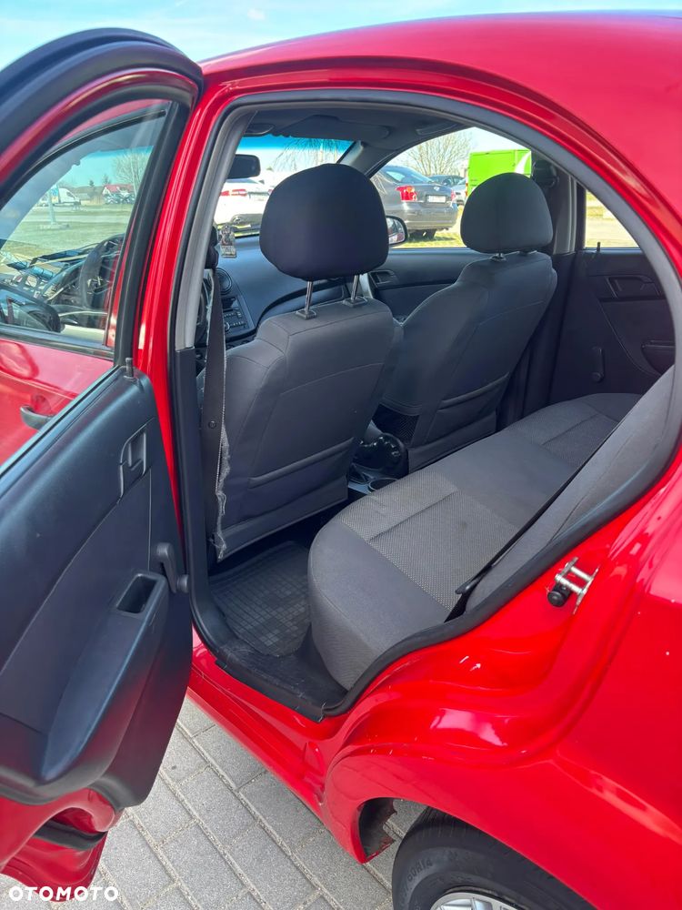 Chevrolet Aveo - 7