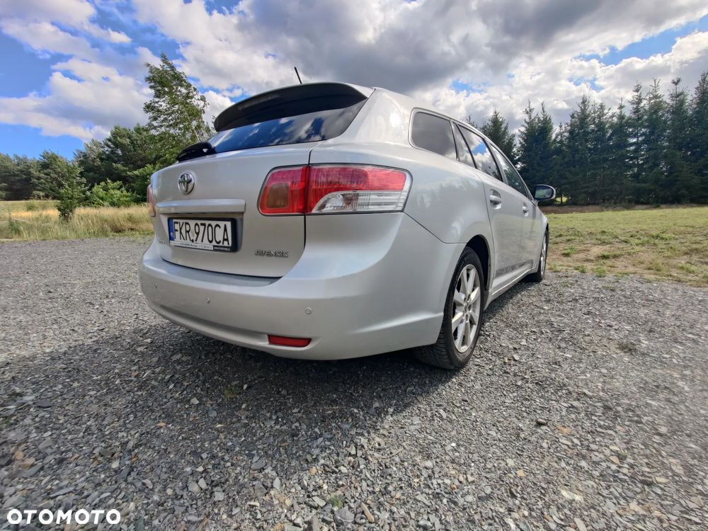 Toyota Avensis 2.0 D-4D Sol plus - 17