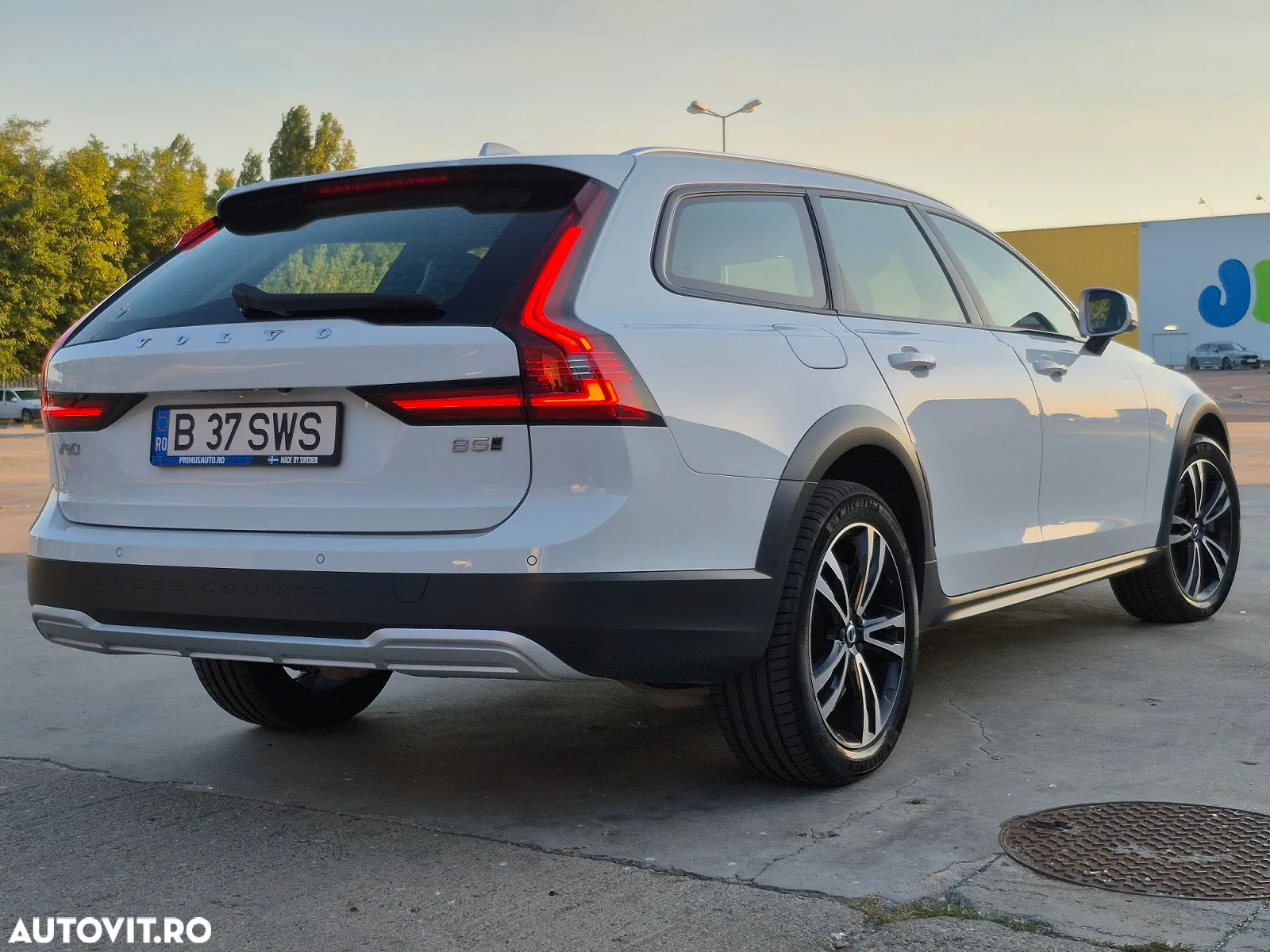Volvo V90 Cross Country B5 D AWD Geartronic Pro - 5