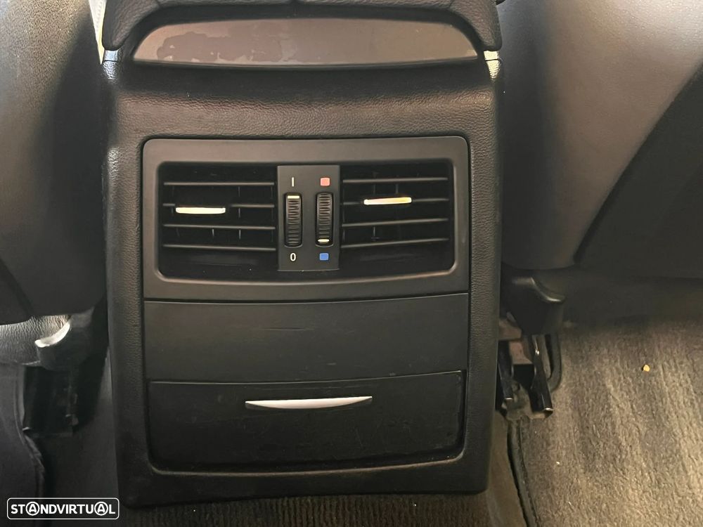 BMW 320 - 18