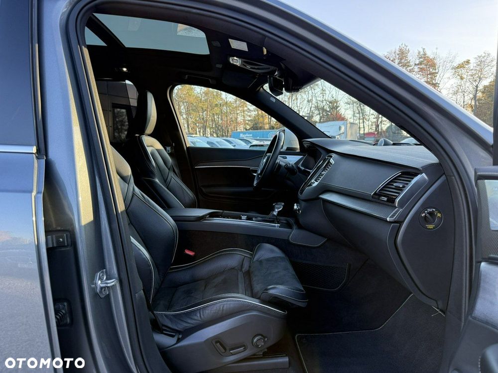 Volvo XC 90 D5 AWD R-Design 7os - 25