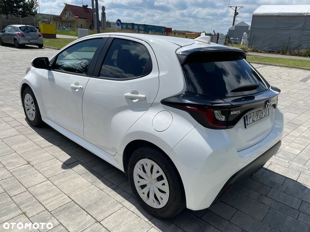 Toyota Yaris - 4