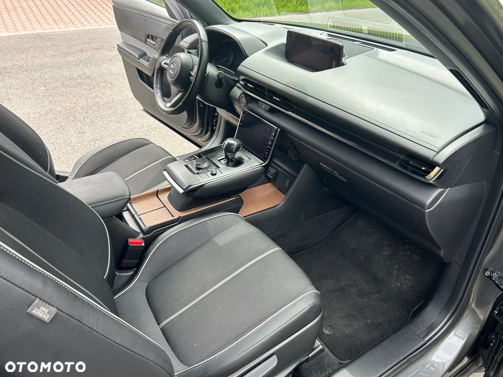 Mazda MX-30 - 11