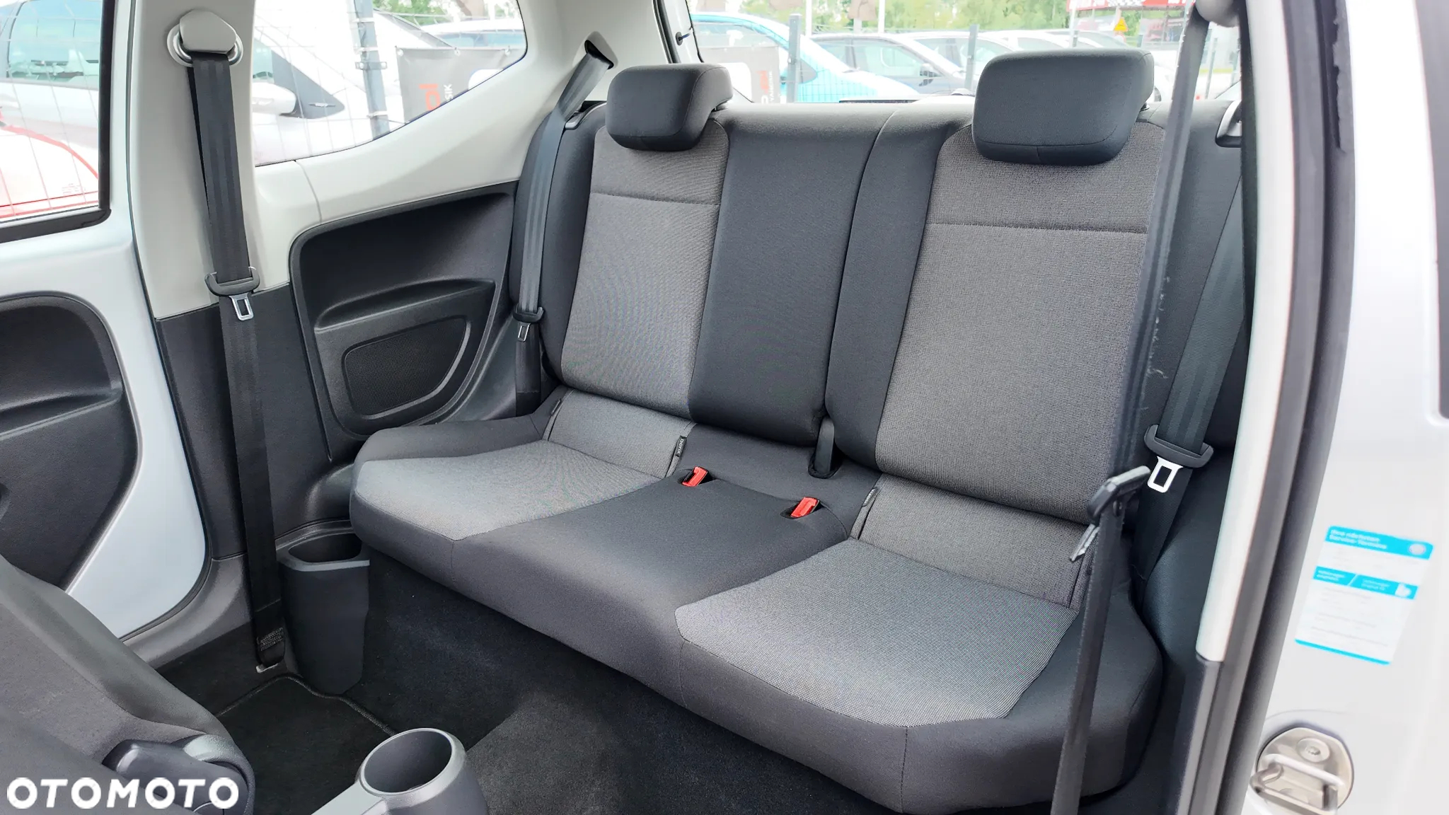 Volkswagen up! (BlueMotion Technology) beats - 30