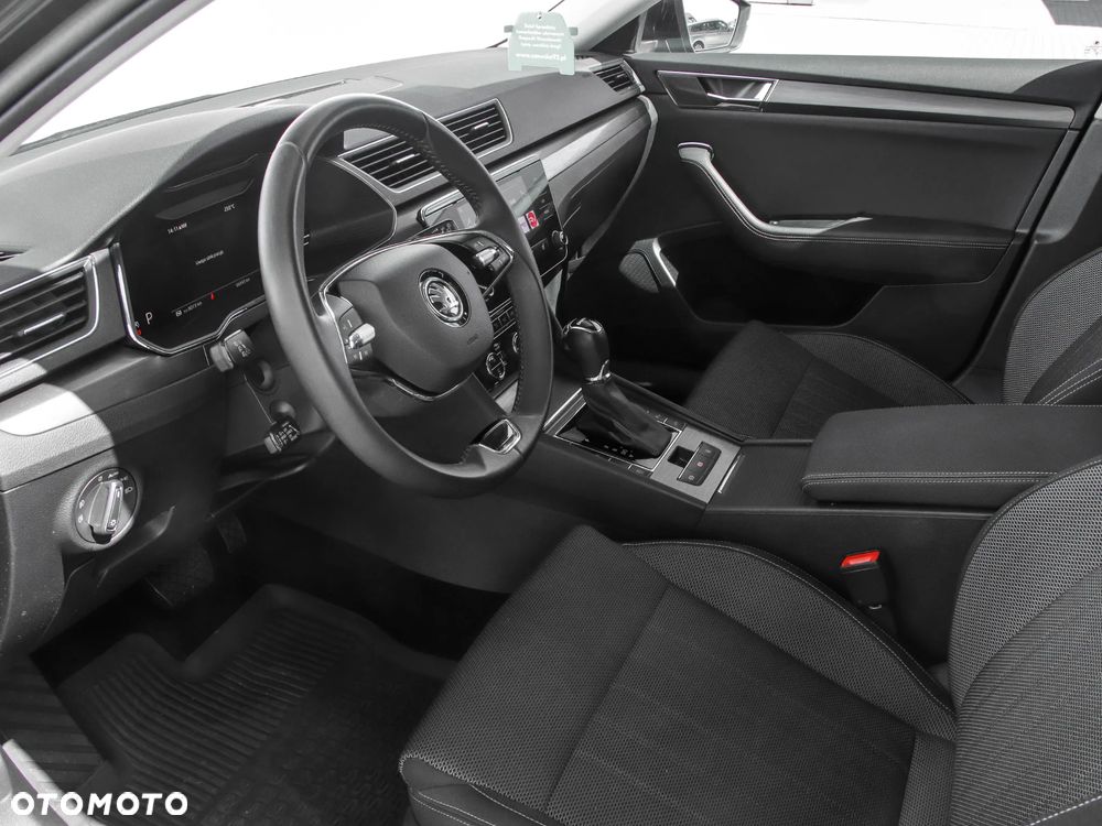 Skoda Superb 2.0 TDI SCR Style DSG - 10
