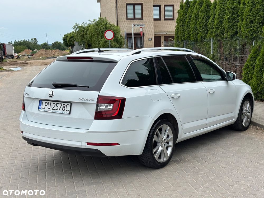 Skoda Octavia 1.6 TDI Active - 9