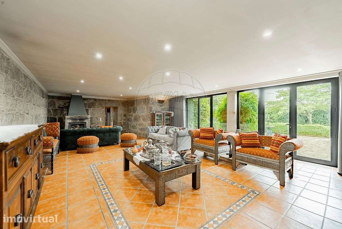 Moradia T4 com piscina e total privacidade, em Sequeade, Barcelos - Grande imagem: 4/43
