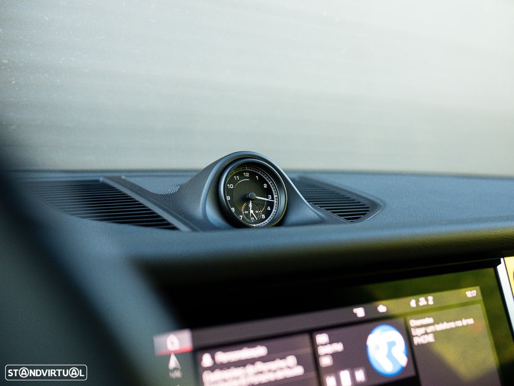 Porsche Macan Standard - 35