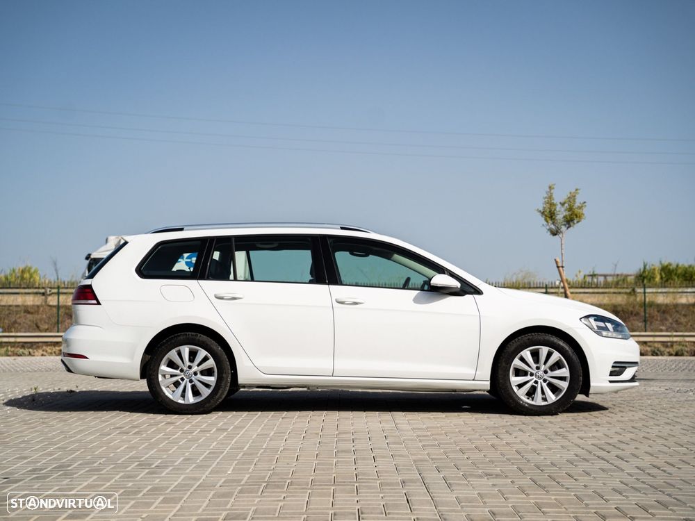 VW Golf Variant 1.6 TDi Confortline - 26