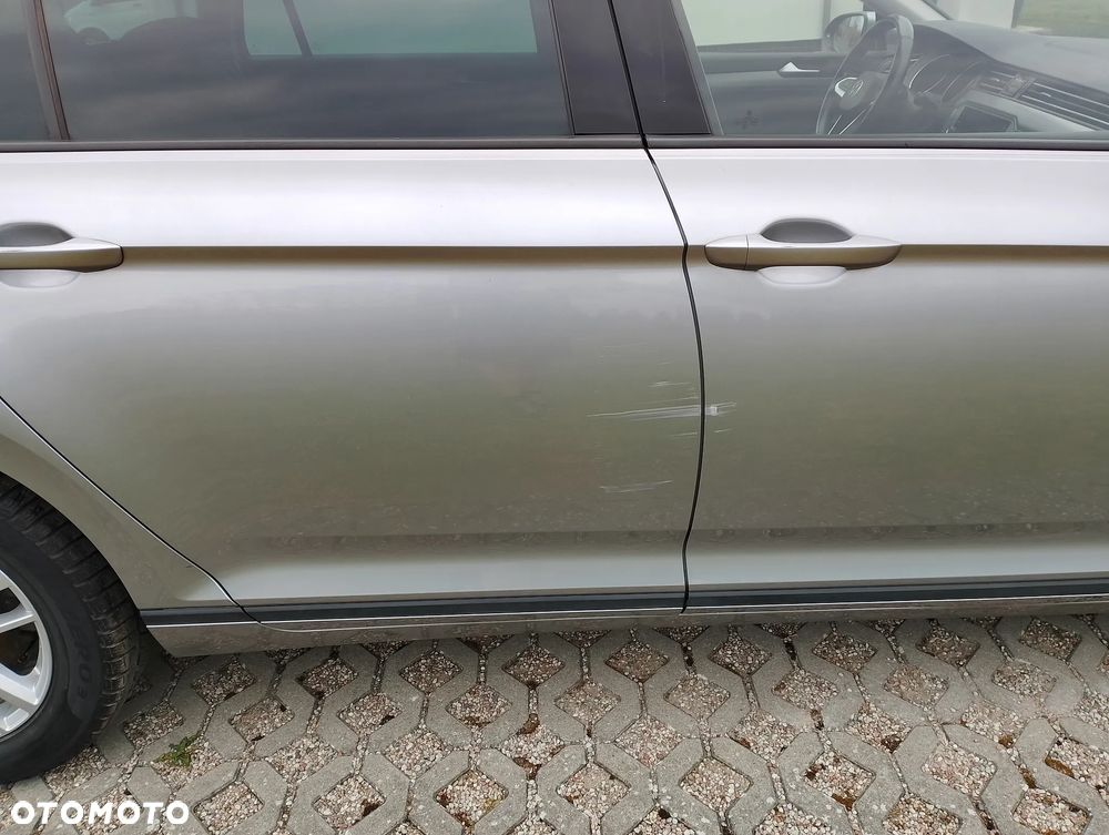 Volkswagen Passat 2.0 TDI (BlueMotion Technology) DSG Comfortline - 17