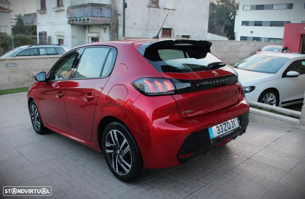 Peugeot 208 1.2 PureTech Allure EAT8 - 29