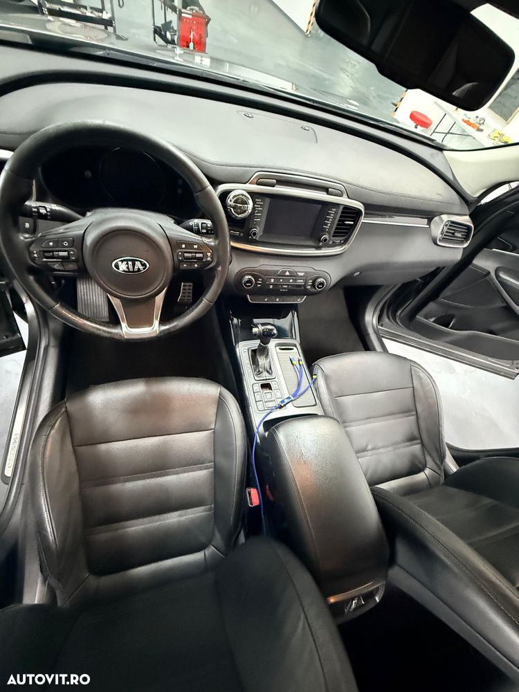 Kia Sorento 2.2 DSL 6AT 4x4 Cosmo - 18