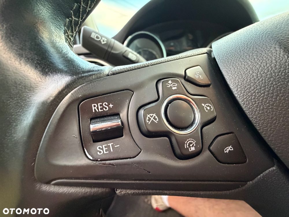 Opel Astra 1.6 CDTI Dynamic S&S - 21