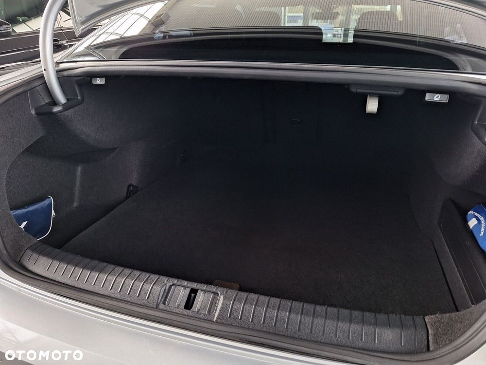 Volkswagen Passat 2.0 TSI Elegance DSG - 21