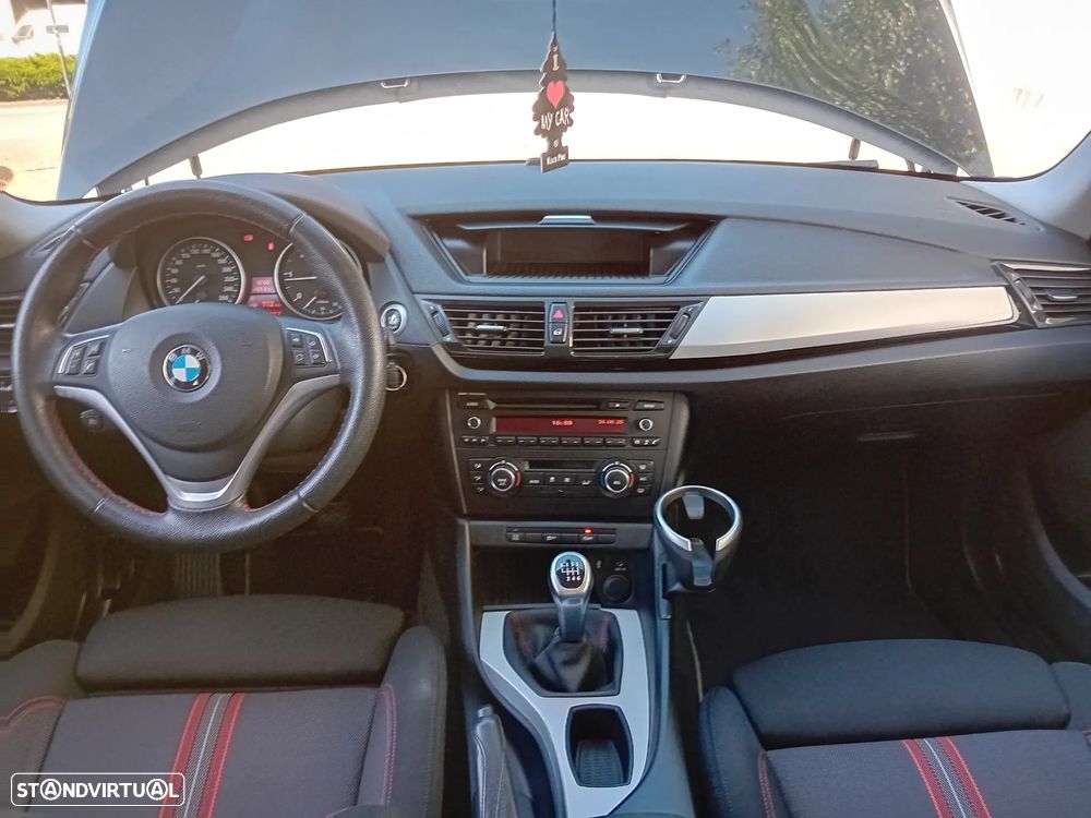 BMW X1 16 d sDrive Line Sport - 17