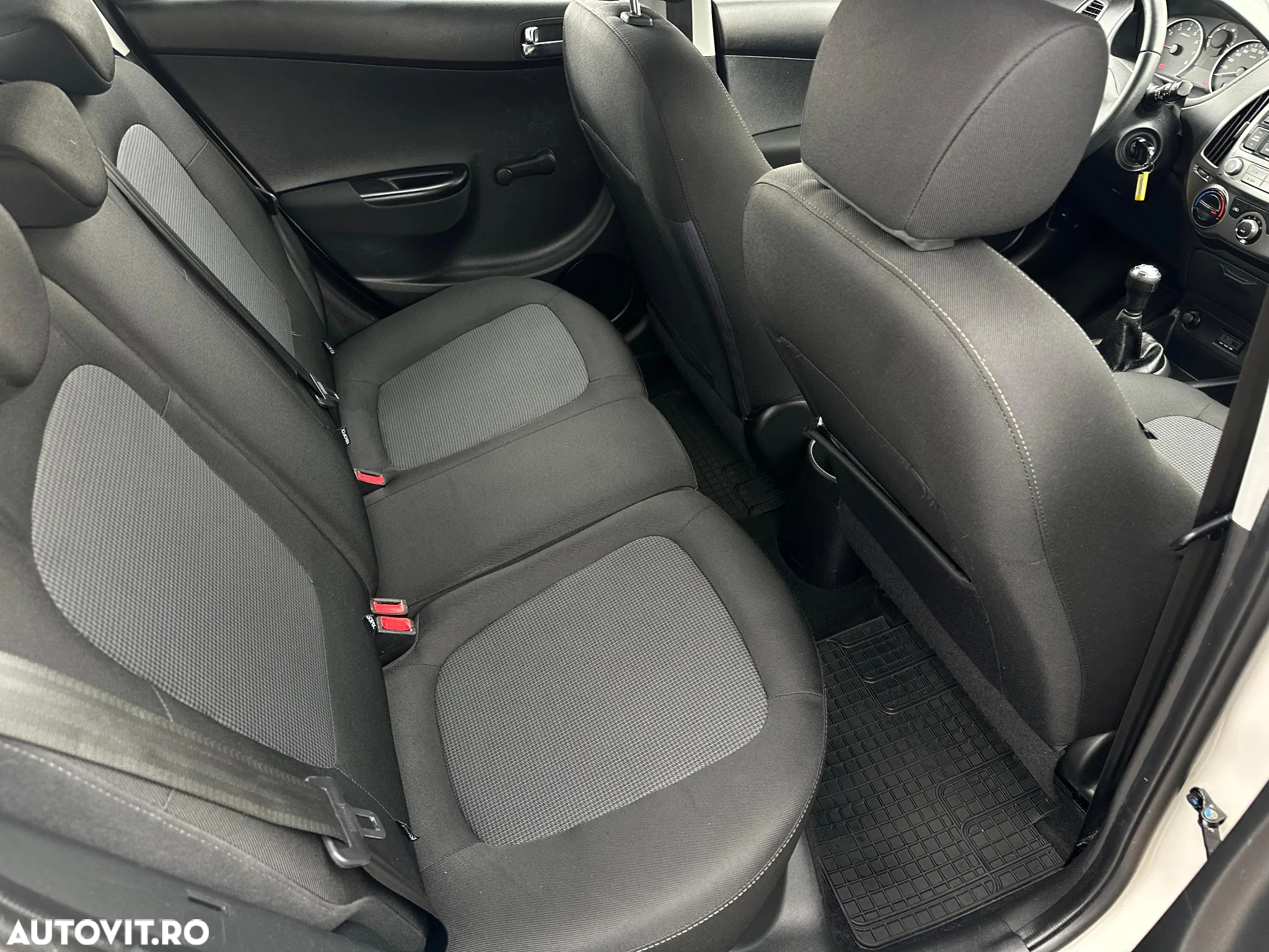 Hyundai i20 - 27