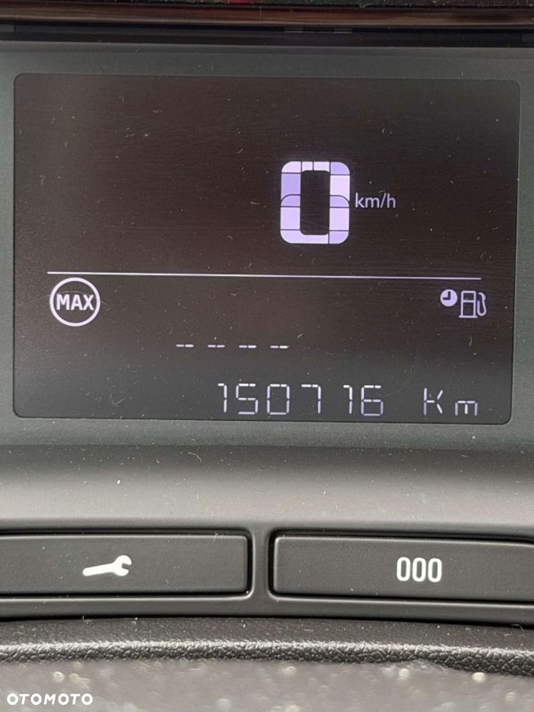 Opel Crossland X - 26